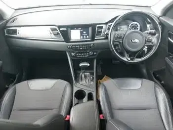 Used Kia Niro 2017 White SUV