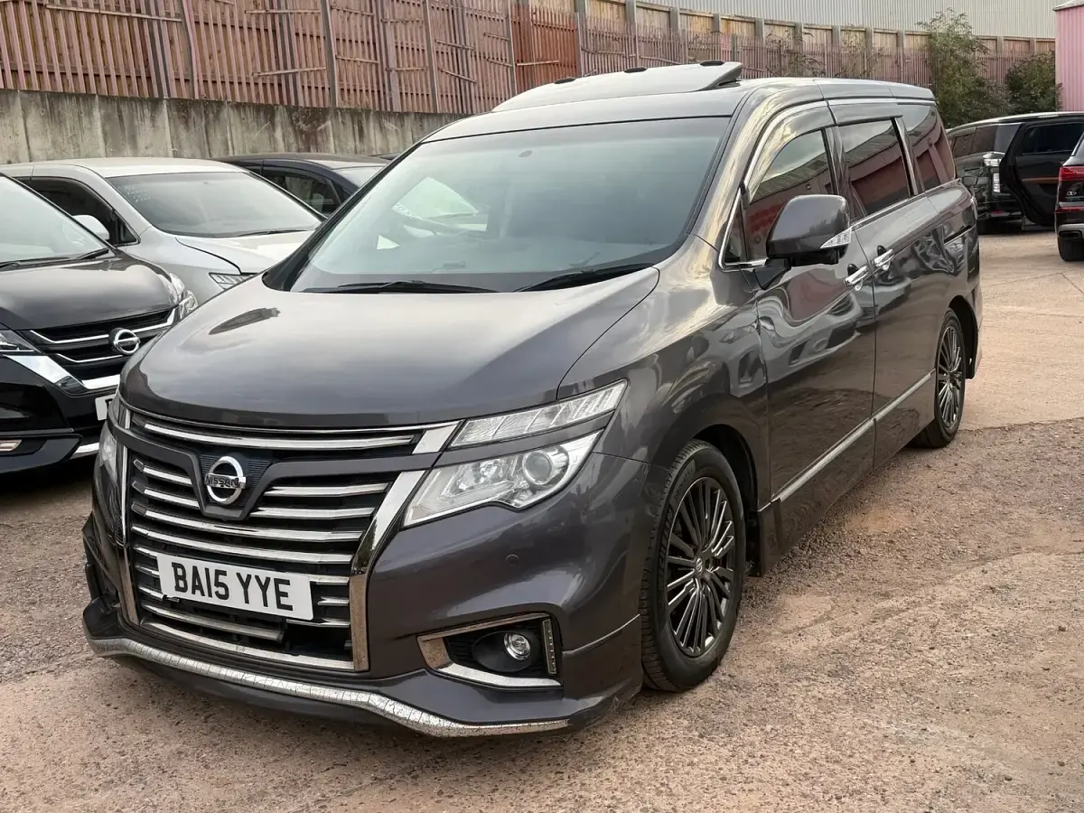 Used Nissan Elgrand 2015 Grey MPV