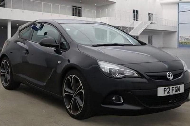Used Vauxhall Astra GTC Edition 140 HP (102 kW) 2014 Coupe