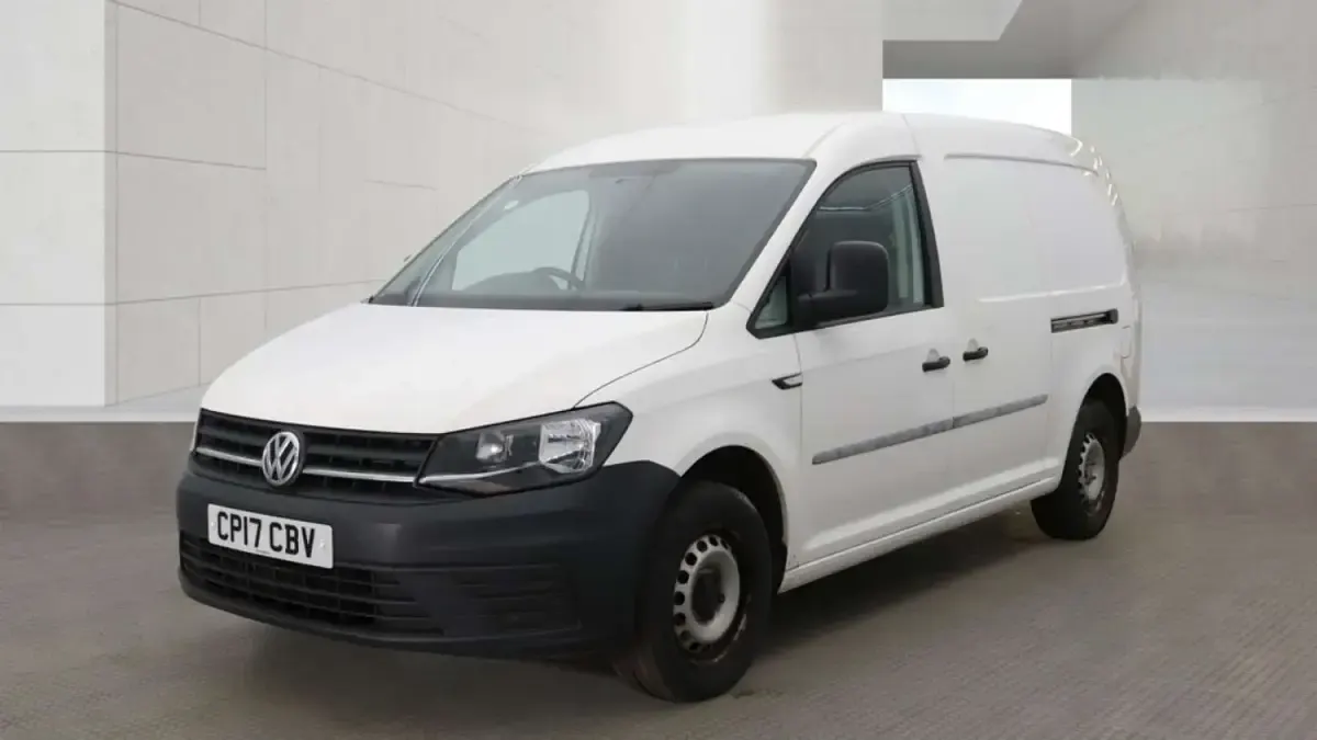Usado VW Caddy Startline 102 HP (75 kW) 2017 Branco Monovolume