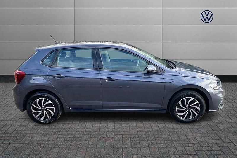 Used VW Polo Life 95 HP (69 kW) 2024 Grey Hatchback