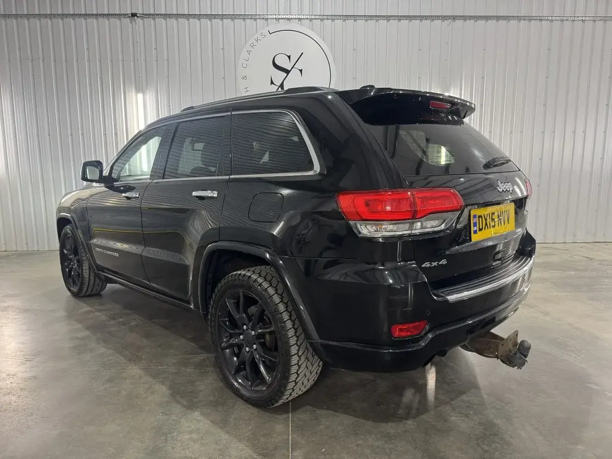 Used Jeep Grand Cherokee Overland 247 HP (181 kW) 2015 Black SUV