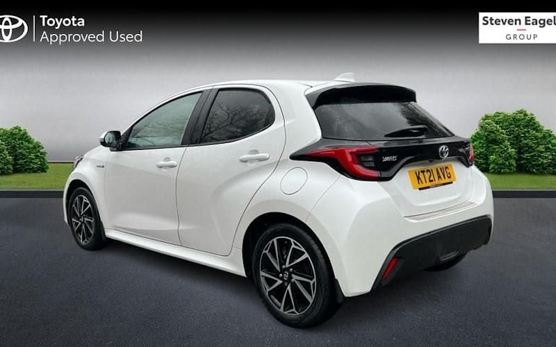 Used Toyota Yaris Hybrid Design 116 HP (85 kW) 2026 Hatchback