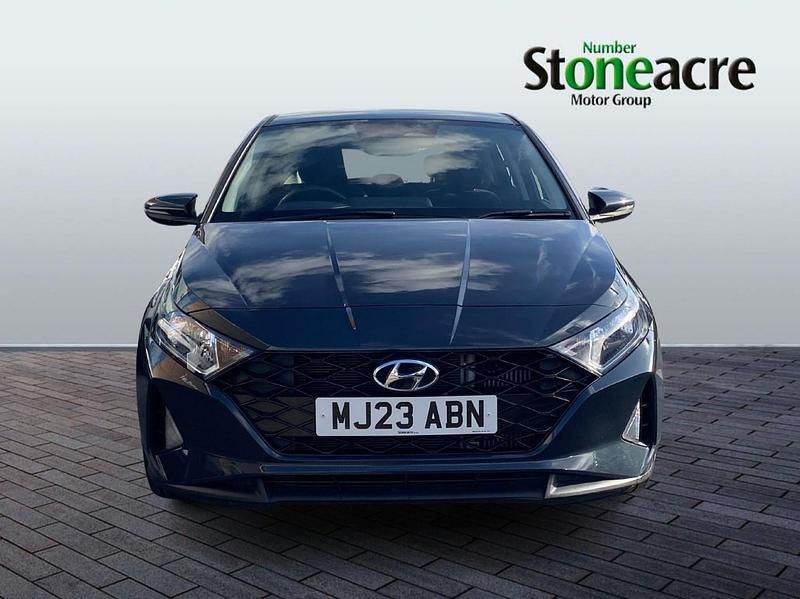 Used Hyundai i20 SE 100 HP (73 kW) 2023 Grey Hatchback