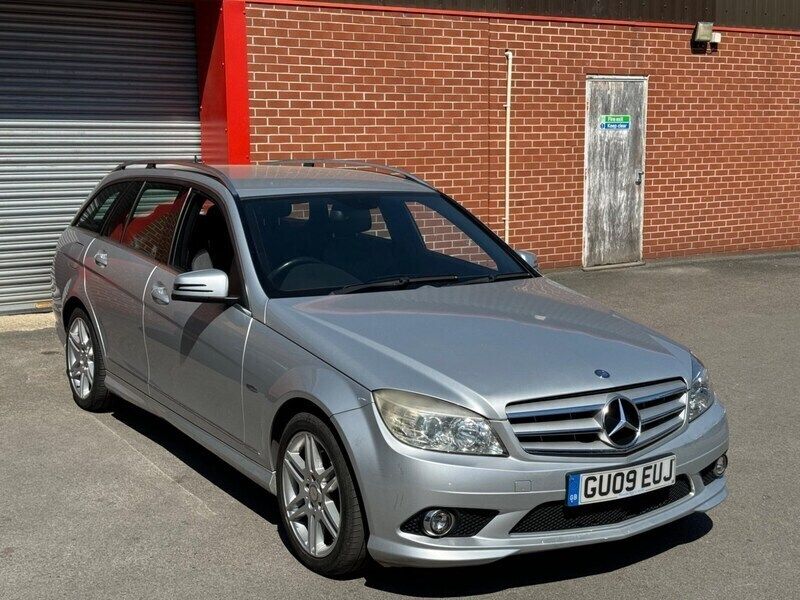 Silver Used 2009 Mercedes C220 Estate | £2,995 (Fair price) - Image 1/4
