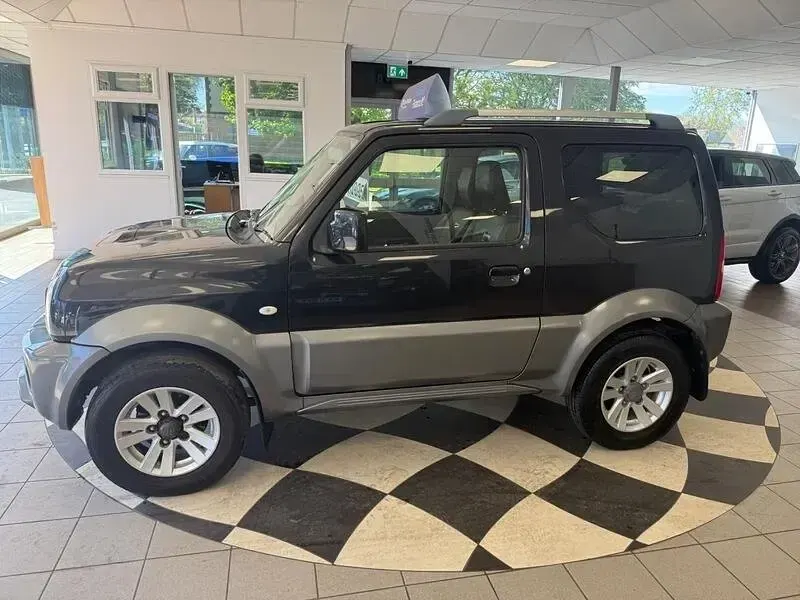 Used Suzuki Jimny SZ4 85 HP (62 kW) 2013 Black SUV