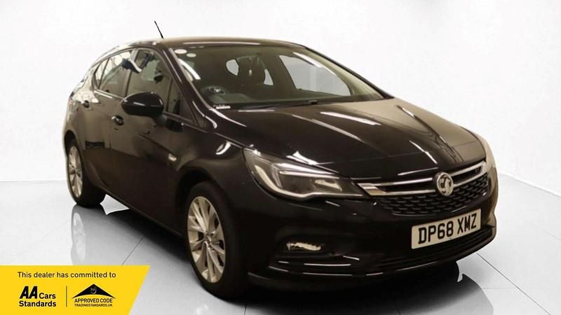 Black Used 2018 Vauxhall Astra Design Edition Hatchback | £5,500 (Fair price) - Image 1/4