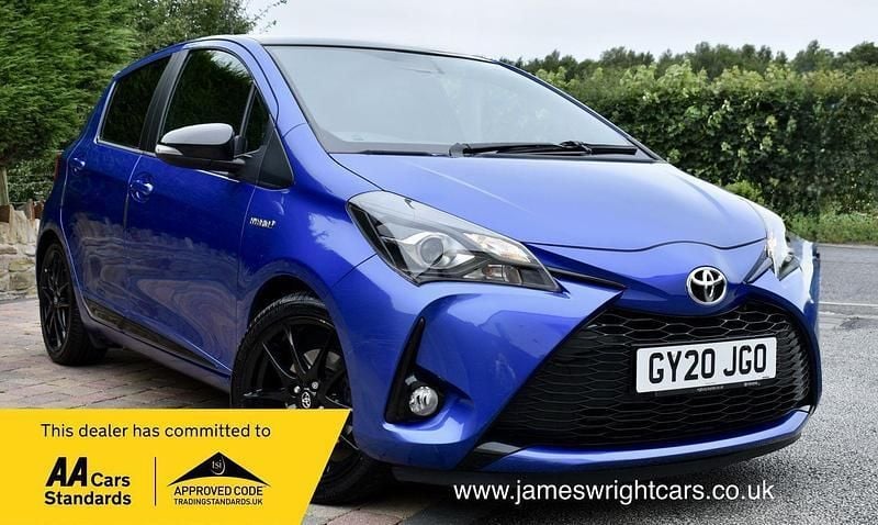 Blue Used 2020 Toyota Yaris Hybrid Sport Hatchback | £14,500 (Good price) - Image 1/4