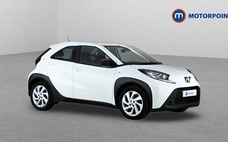 Used Toyota Aygo X PURE 72 HP (52 kW) 2025 SUV