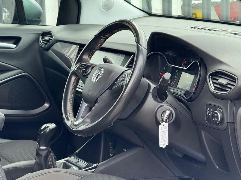 Used Vauxhall Crossland X Elite 81 HP (59 kW) 2018 Grey SUV