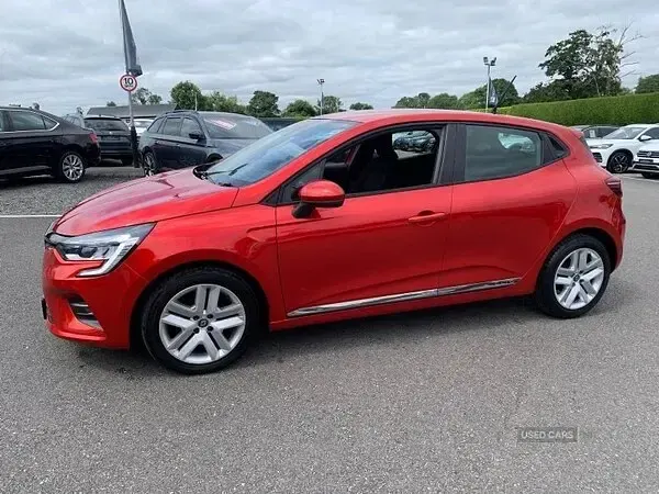 Used Renault Clio Play 2021 Red Hatchback