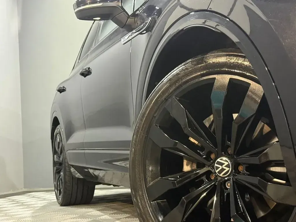 Used VW Touareg Black Edition 286 HP (210 kW) 2021 Black SUV