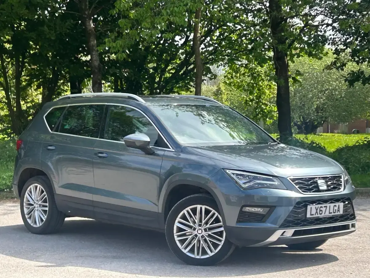 Begagnad Seat Ateca 4Drive 190 HK (139 kW) 2017 Grå SUV