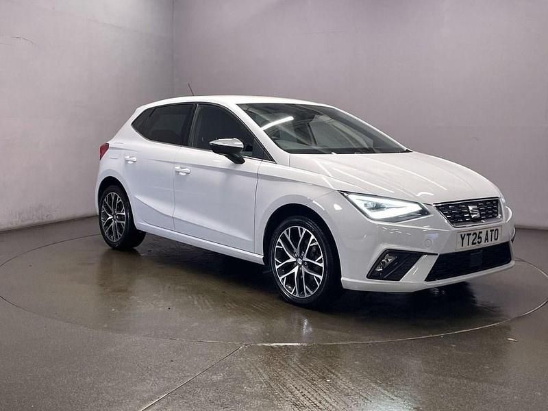 Used Seat Ibiza XCELLENCE 115 HP (84 kW) 2025 White Hatchback
