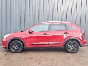 Used Kia Niro 139 HP (102 kW) 2019 Red SUV