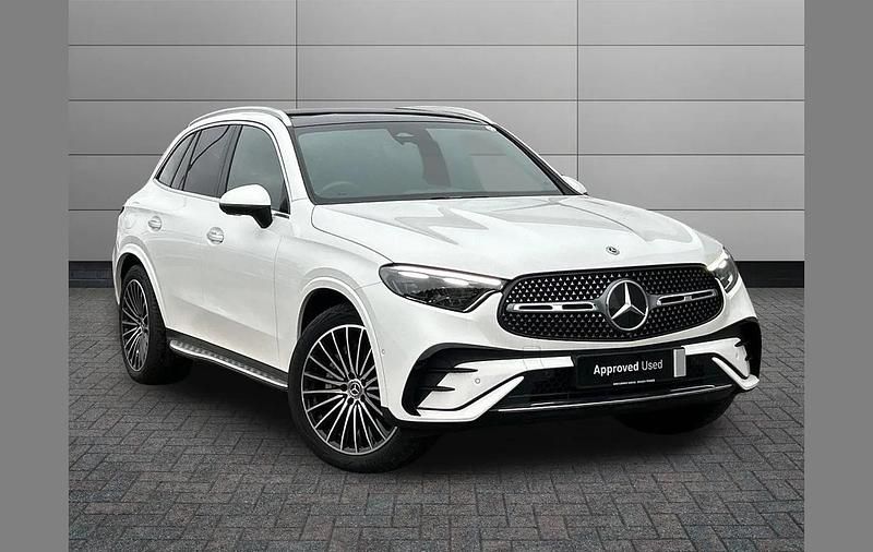 Used Mercedes GLC300 AMG Line Premium Plus 265 HP (194 kW) 2024 White SUV