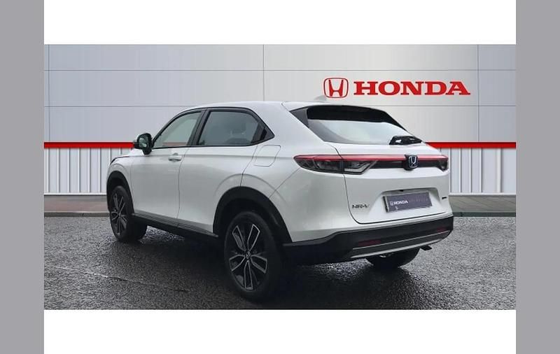 Used Honda HR-V Elegance 131 HP (96 kW) 2023 White SUV