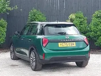 Used Mini Cooper Classic 114 kW (156 HP) 2025 Green Hatchback