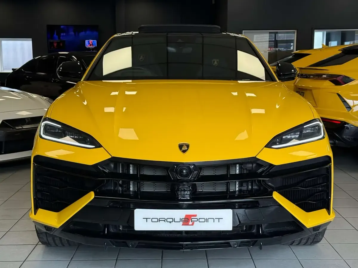 Used Lamborghini Urus 800 HP (588 kW) 2025 Yellow SUV