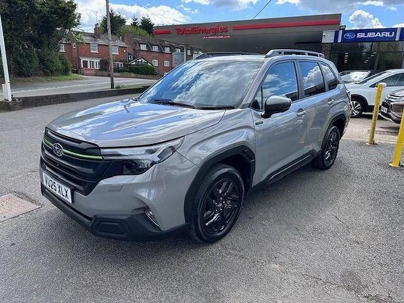 Usado Subaru Forester 136 HP (100 kW) 2025 Prateado SUV
