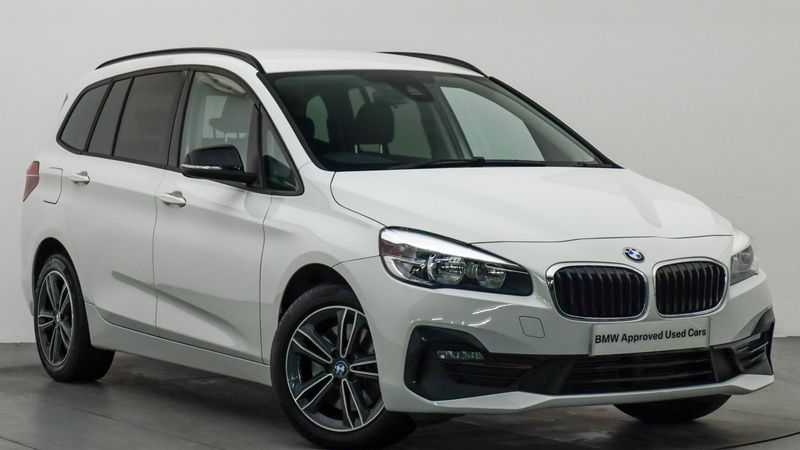 White Used 2019 BMW 218 Gran Tourer Sport Line MPV | £16,500 (Fair price) - Image 1/4