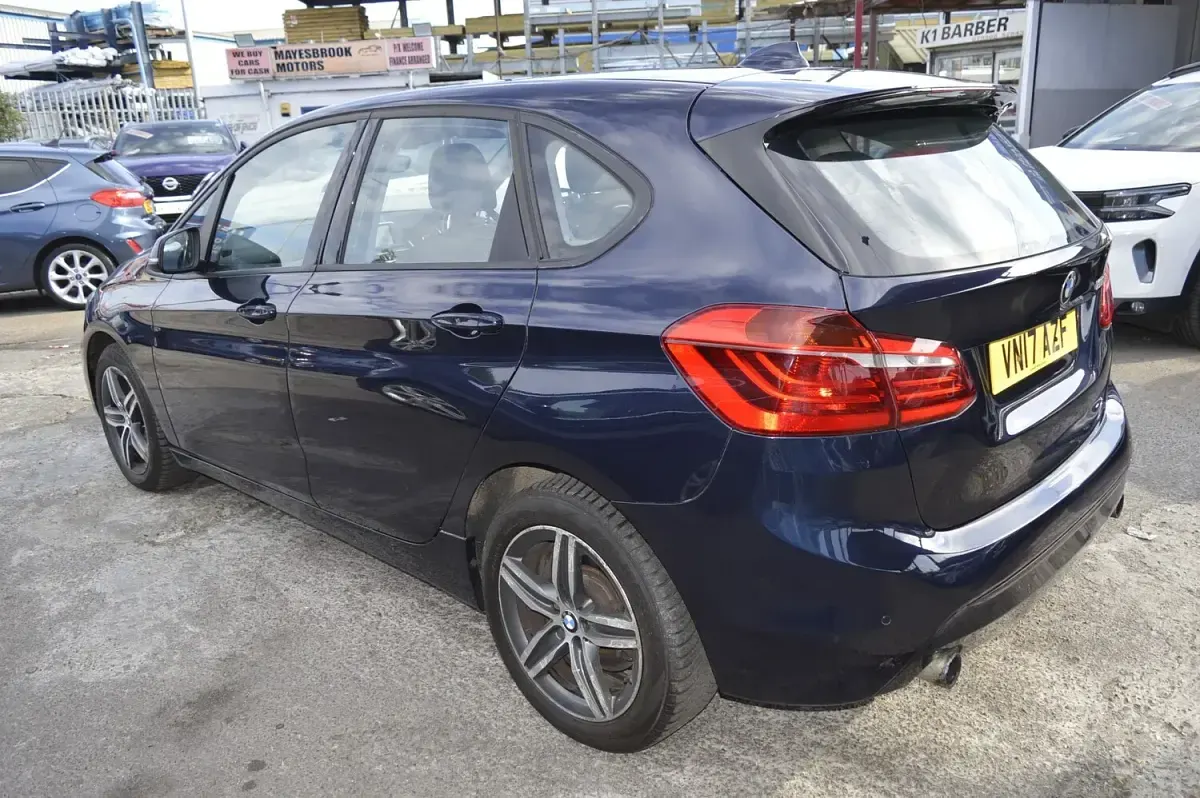 Used BMW 220 Sport Line 2017 Blue Hatchback