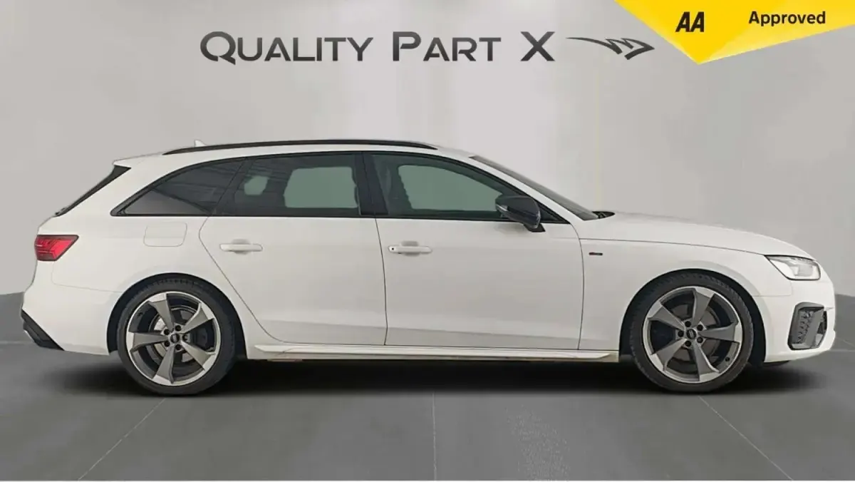 Usado Audi A4 Black Edition 163 CV (119 kW) 2020 Blanco Familiar