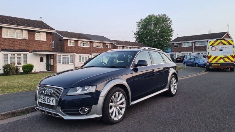 Blue Used 2010 Audi A4 Allroad Estate | £2,995 - Image 1/4