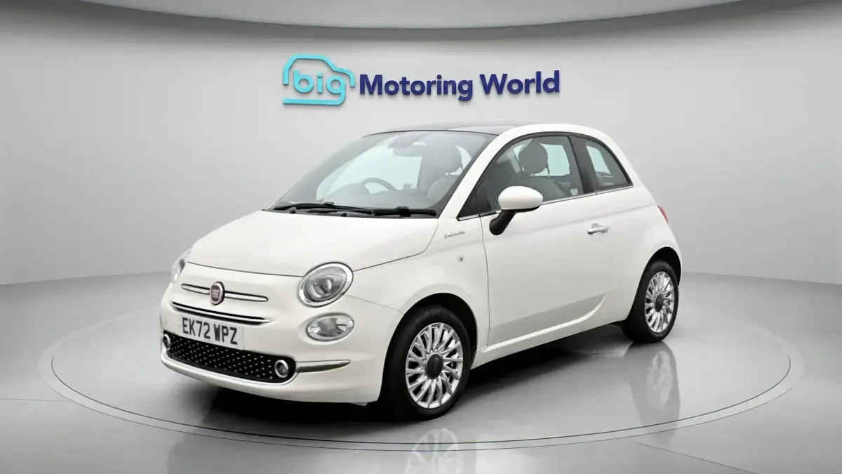 Used Fiat 500 Dolcevita 70 HP (51 kW) 2022 White Hatchback
