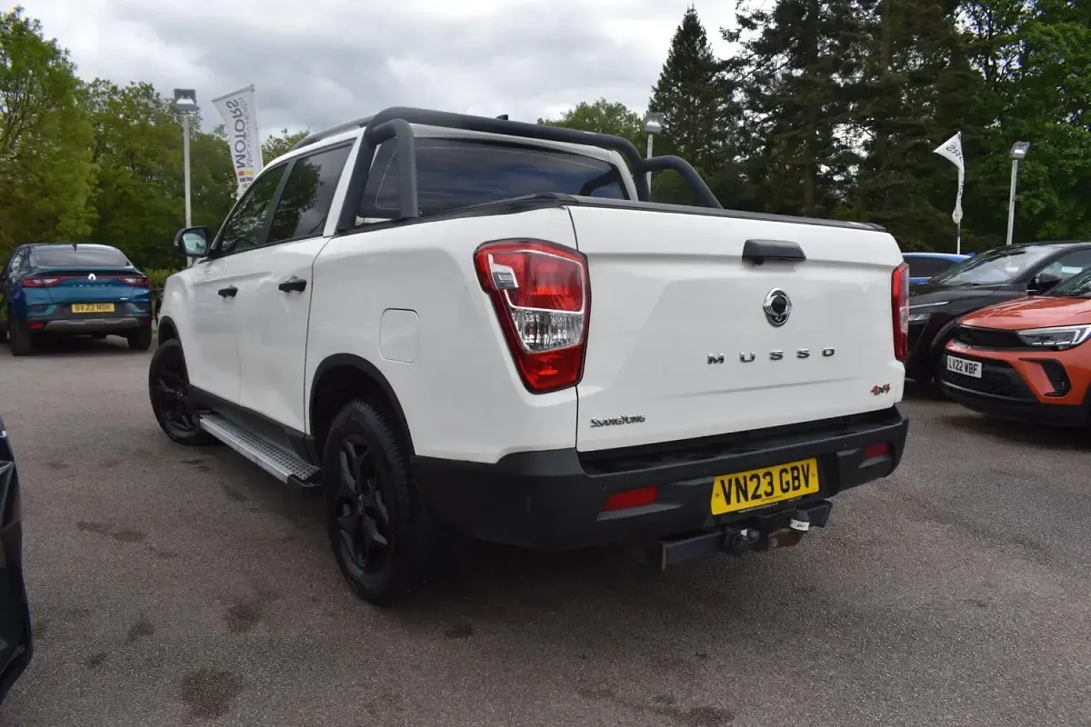 Used SsangYong Musso 187 HP (137 kW) 2023 White Pickup