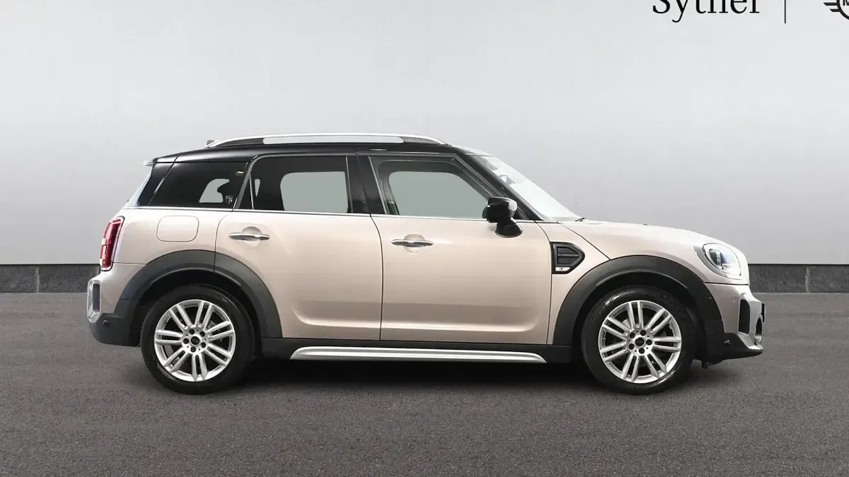 Used Mini Cooper Countryman Exclusive 134 HP (98 kW) 2021 Grey SUV