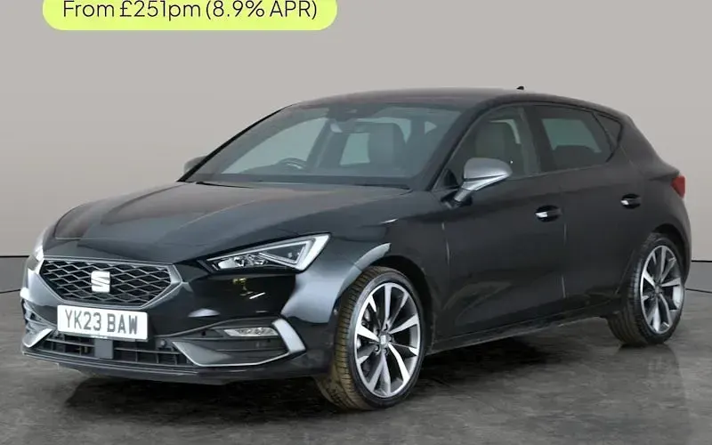 Begagnad Seat Leon FR Sport 150 HK (110 kW) 2023 Halvkombi