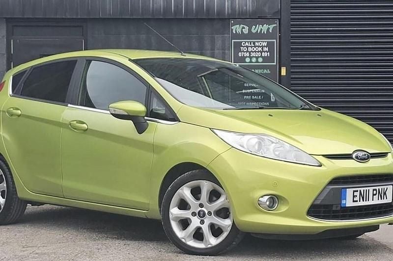 Used Ford Fiesta Titanium 2011 Green Hatchback