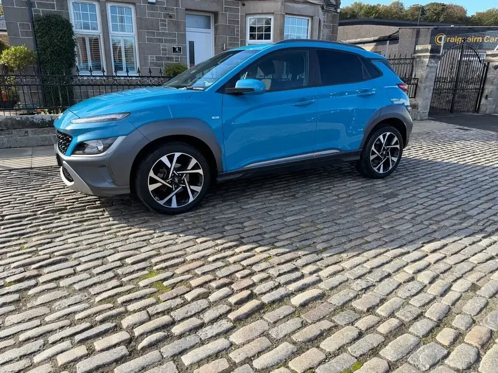 Used Hyundai Kona Premium 120 HP (88 kW) 2022 Blue SUV