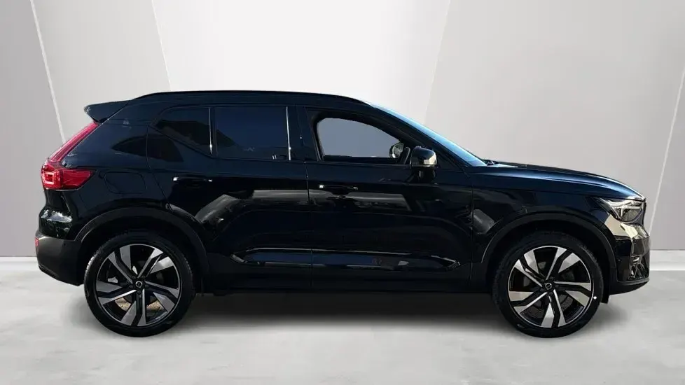 Used Volvo XC40 Ultra 2025 Black SUV