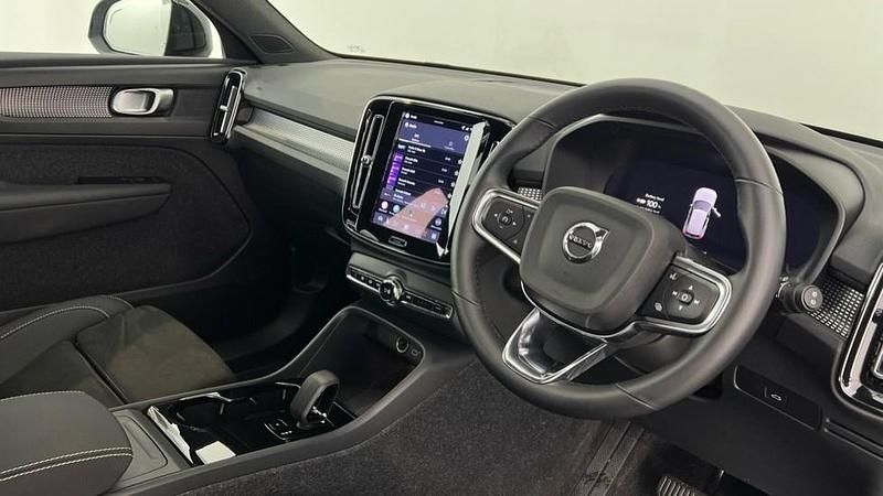 Used Volvo EX40 Plus 185 kW (252 HP) 2025 Silver SUV