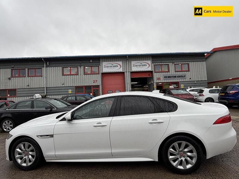 Used Jaguar XF R-Sport 163 HP (119 kW) 2018 White Sedan