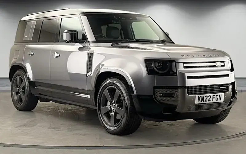 Używany Land Rover Defender HSE Dynamic 300 KM (220 kW) 2024 SUV