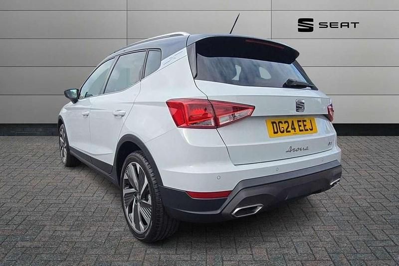 Used Seat Arona FR Sport 113 HP (83 kW) 2024 White SUV
