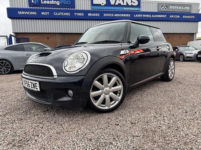 Astro black Used 2007 Mini Cooper S Hatch Hatchback | £3,991 (Fair price) - Image 1/4