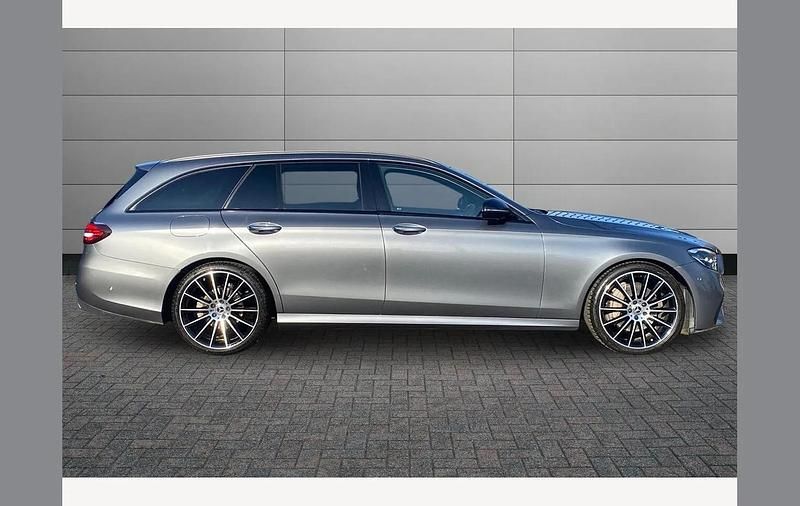 Used Mercedes E200 AMG line 196 HP (144 kW) 2023 Grey Estate