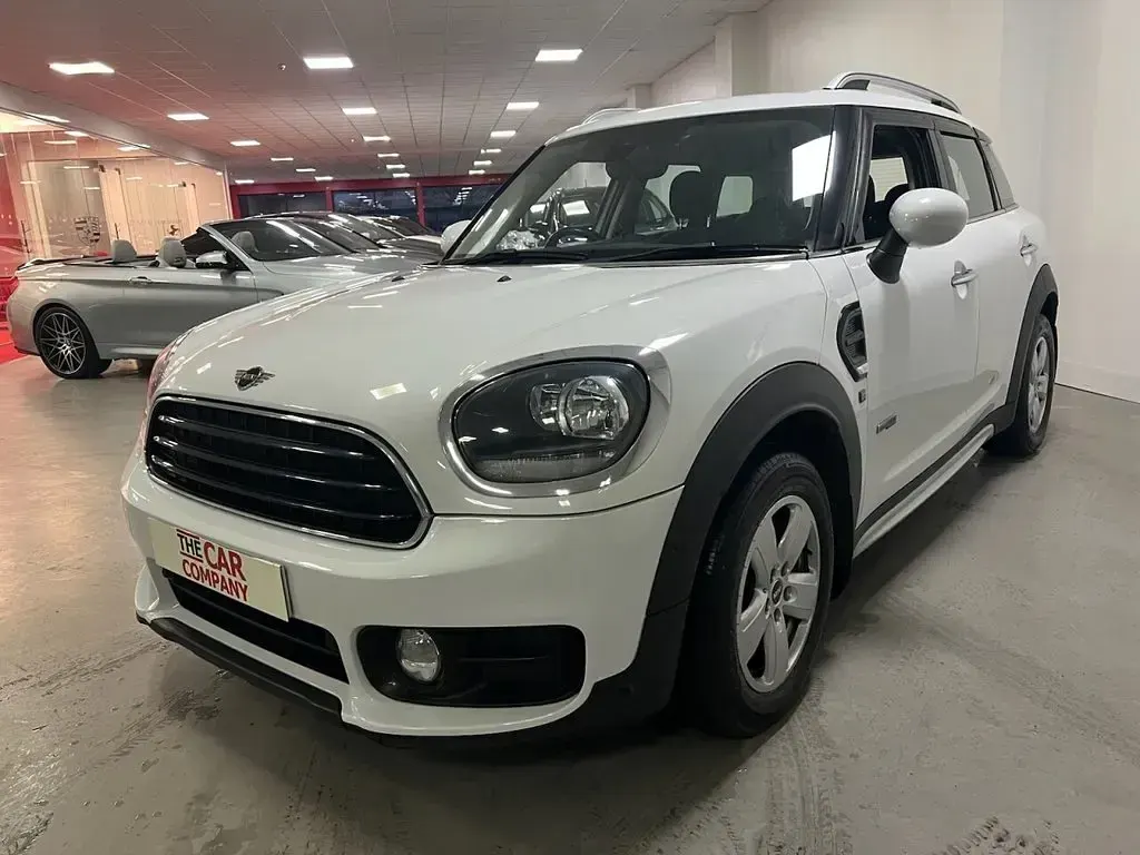 Used Mini Cooper D 150 HP (110 kW) 2018 White Hatchback