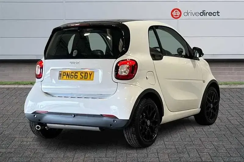 Usado Smart ForTwo Coupé 90 HP (66 kW) 2016 Branco Coupé