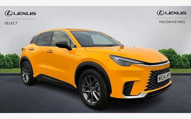 Used 2025 Lexus LBX SUV | £28,300 (Good price) - Image 1/3