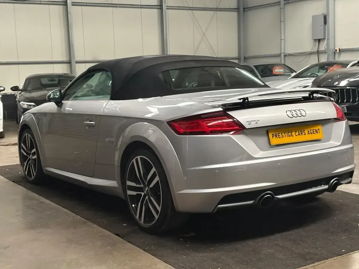 Used Audi TT Roadster S-Line 180 HP (132 kW) 2016 Silver Cabriolet
