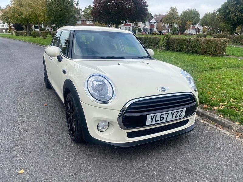 Used Mini Cooper Hatch 136 HP (100 kW) 2018 White Hatchback