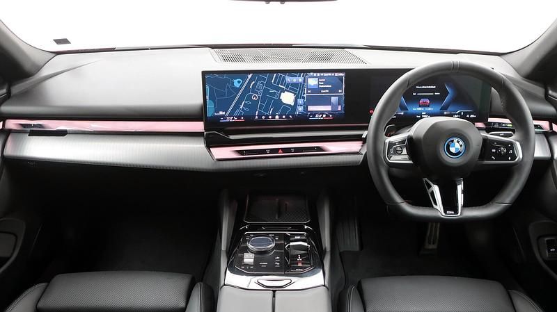 Used BMW i5 M Sport 250 kW (340 HP) 2025 Red Sedan