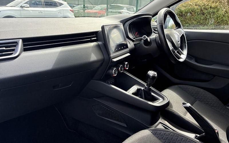 Used Renault Clio V Iconic 101 HP (74 kW) 2020 Black  Hatchback