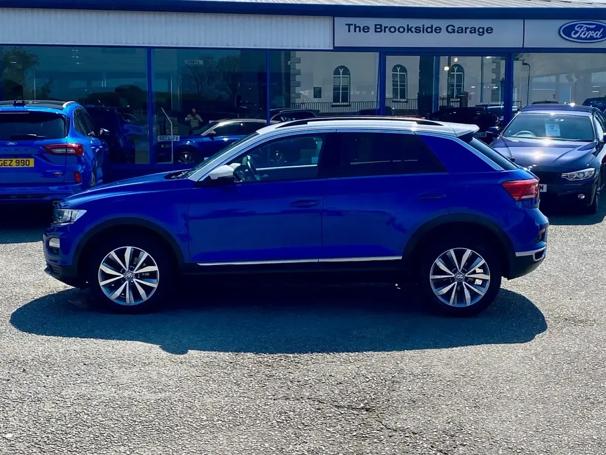 Second-hand VW T-Roc Design 115 CP (84 kW) 2019 Albastru SUV