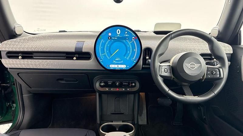 Usado Mini Cooper Hatch 113 kW (154 HP) 2025 Verde Citadino